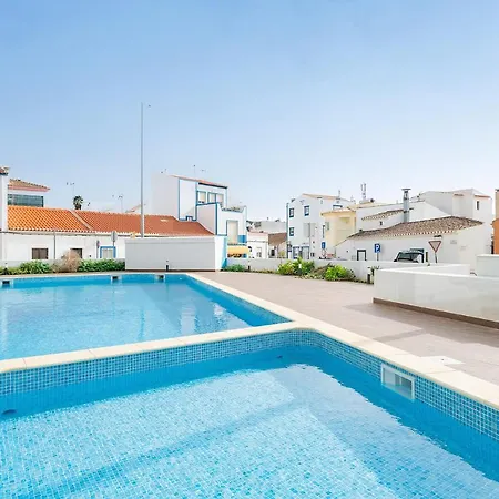 Appartamento In Budens, Close To The Beach, By Ideal Homes Budens